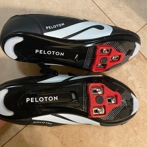Peloton cycling shoes - size 48. Unisex  *Like new*